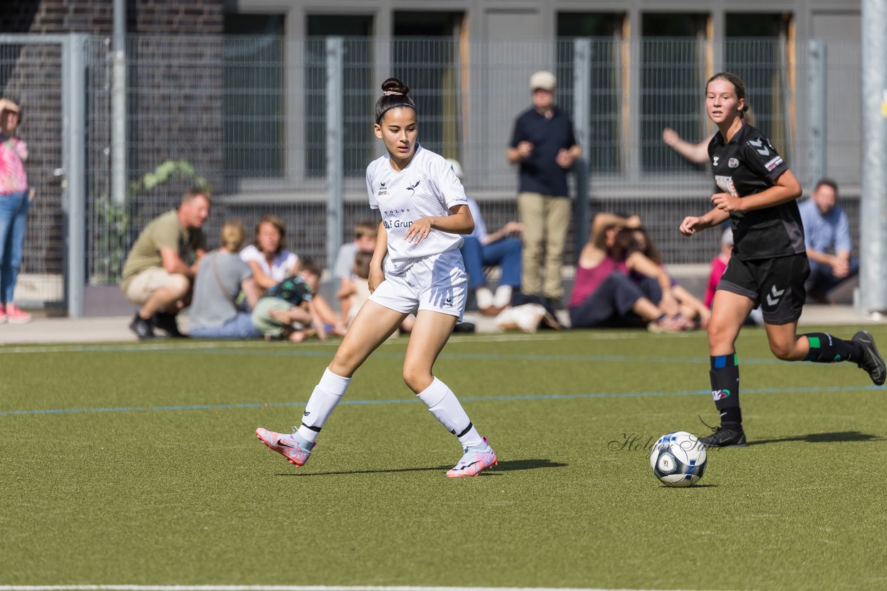 Bild 191 - wBJ Alstertal-Langenhorn - SV Henstedt-Ulzburg : Ergebnis: 4:1